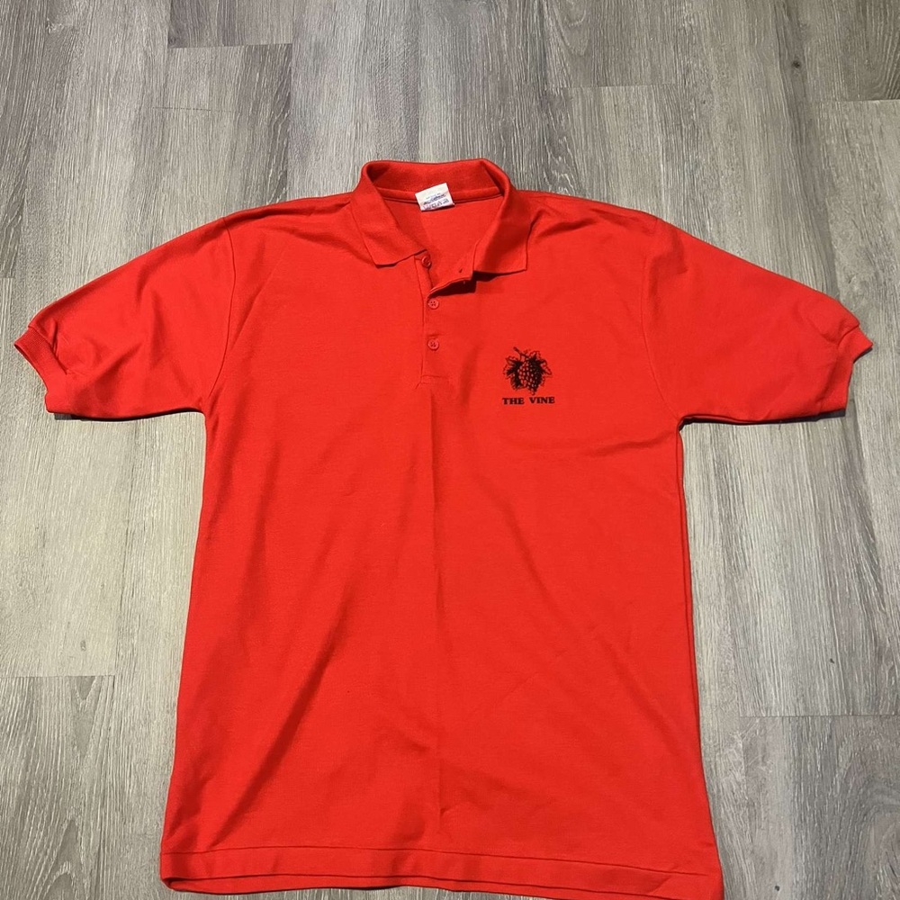 The Vine button up